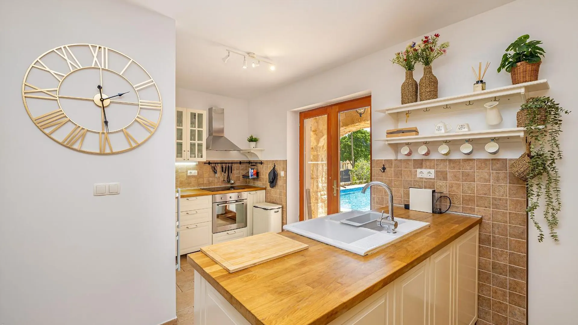 Holiday House Casa Di Bronzo With Private Pool Vrh  Holiday home Vrh (Krk)