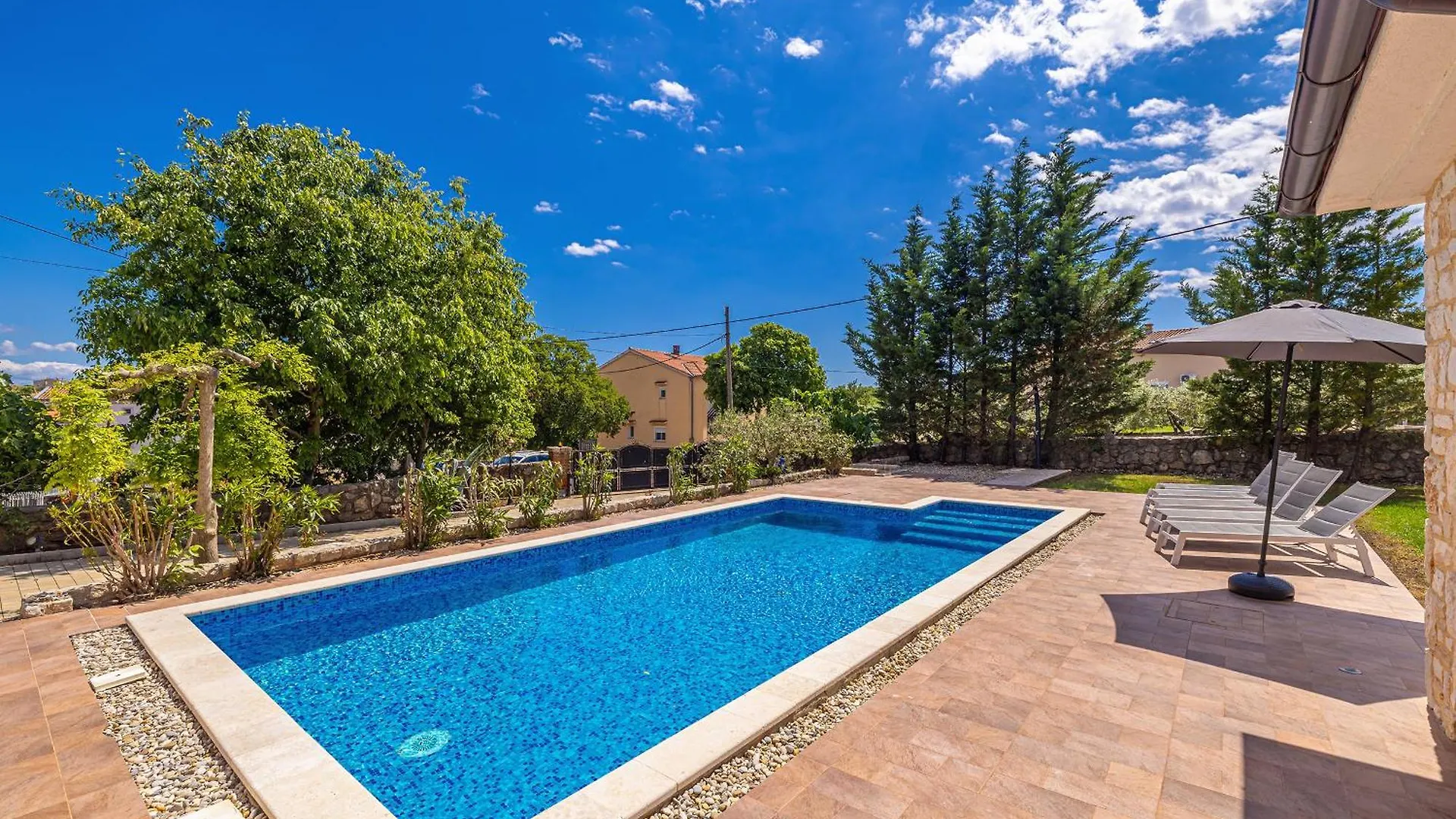 Holiday home Holiday House Casa Di Bronzo With Private Pool Vrh  Croatia