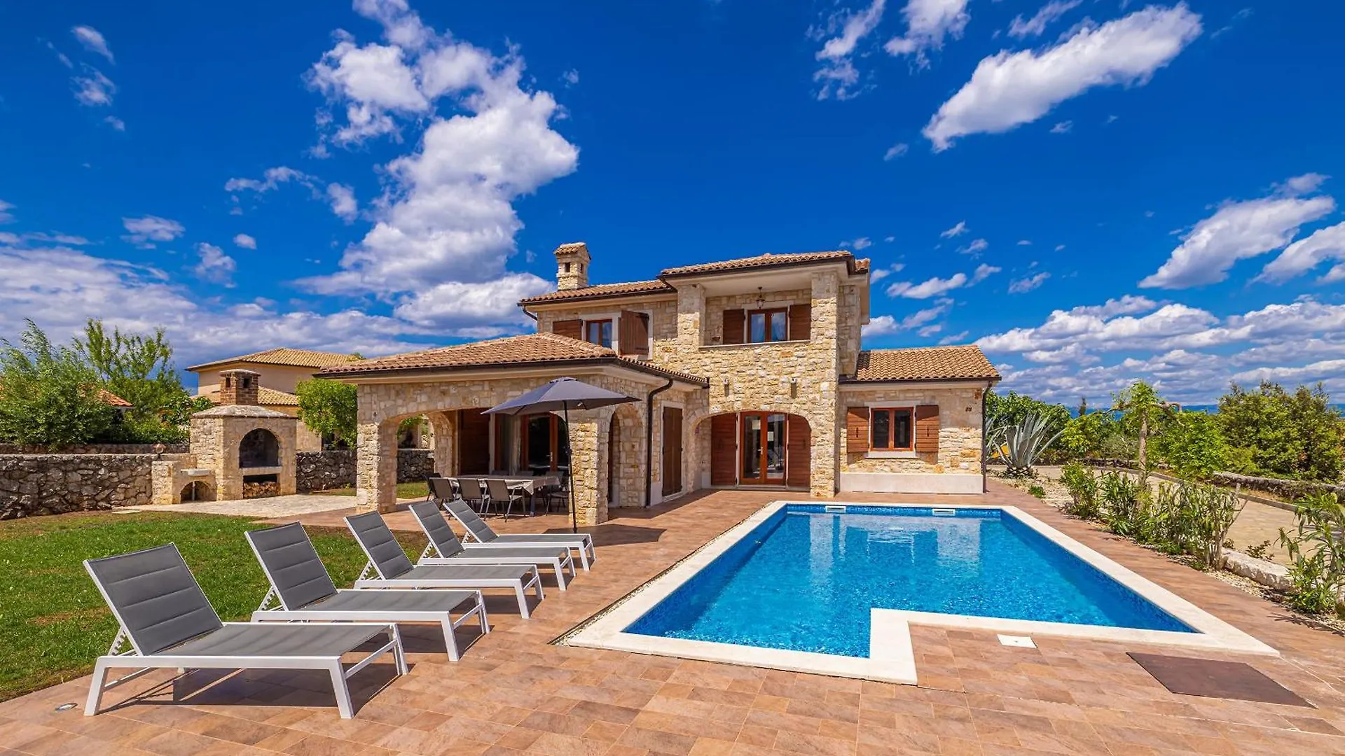 Holiday home Holiday House Casa Di Bronzo With Private Pool Vrh