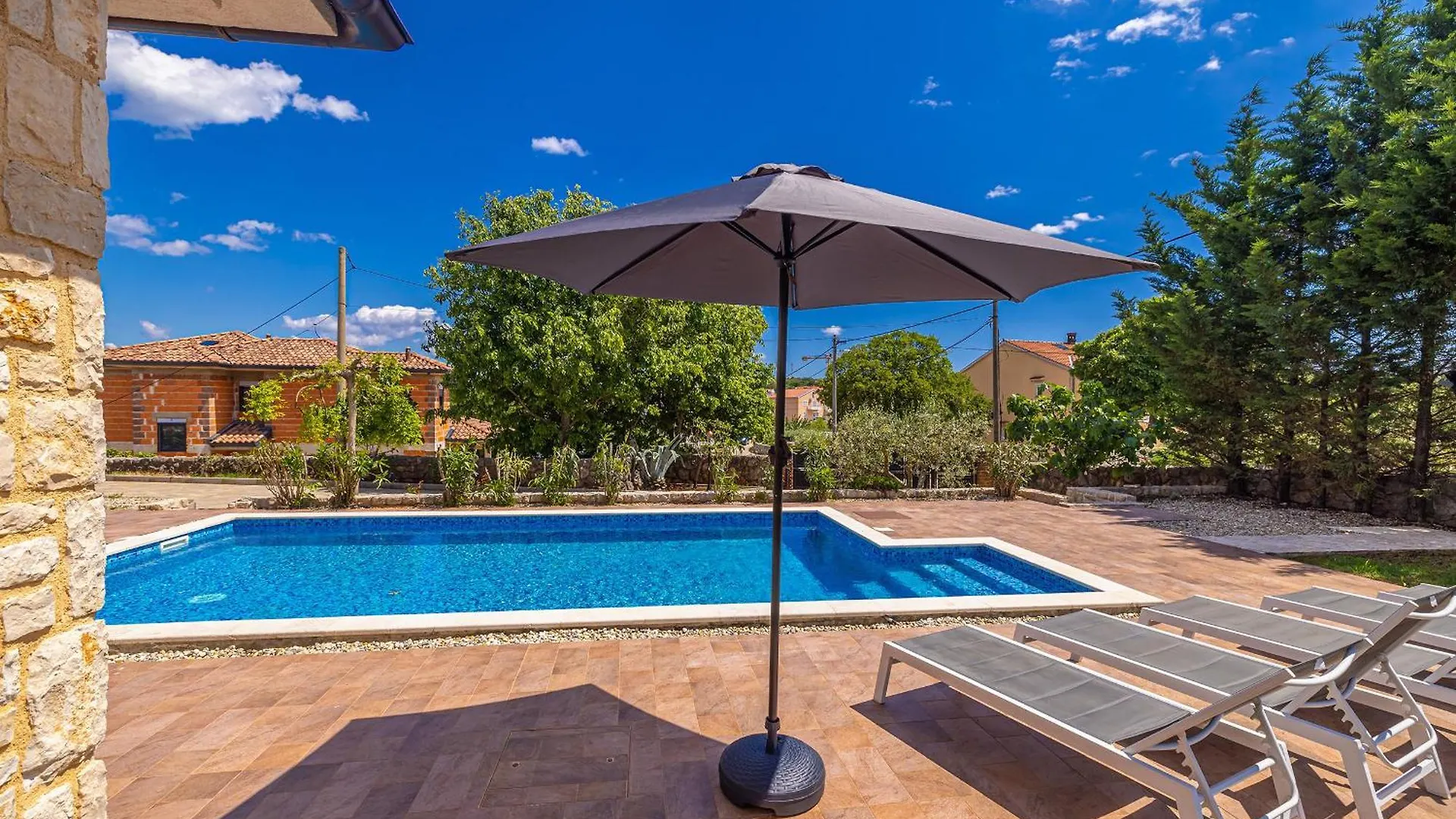 Holiday House Casa Di Bronzo With Private Pool Vrh  Holiday home
